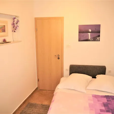 Pensionat Ivana With Private Bathroom - Center Of